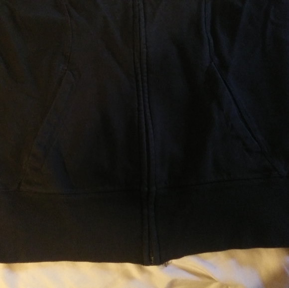 Bundle of 3 sweatshirts size small - Picture 6 of 12